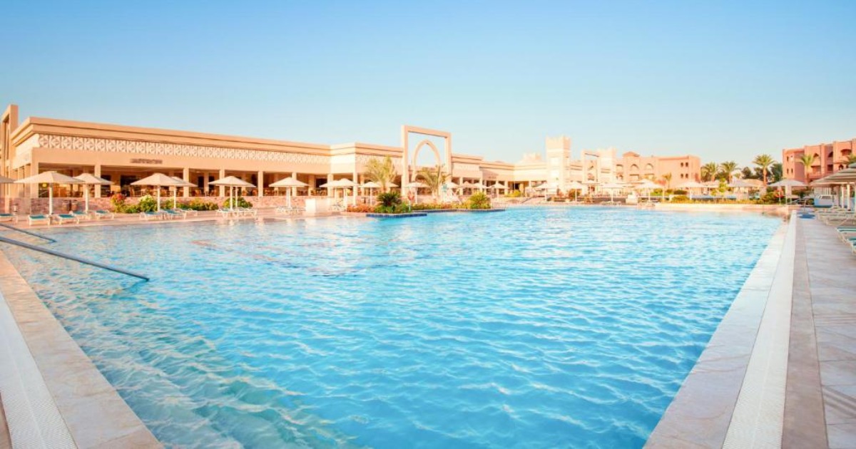 Aqua Vista resort — hotel room with pool terrace