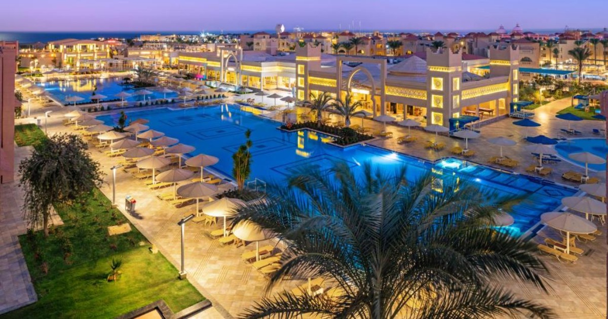 Running track within the resort grounds at Aqua Vista, Hurghada