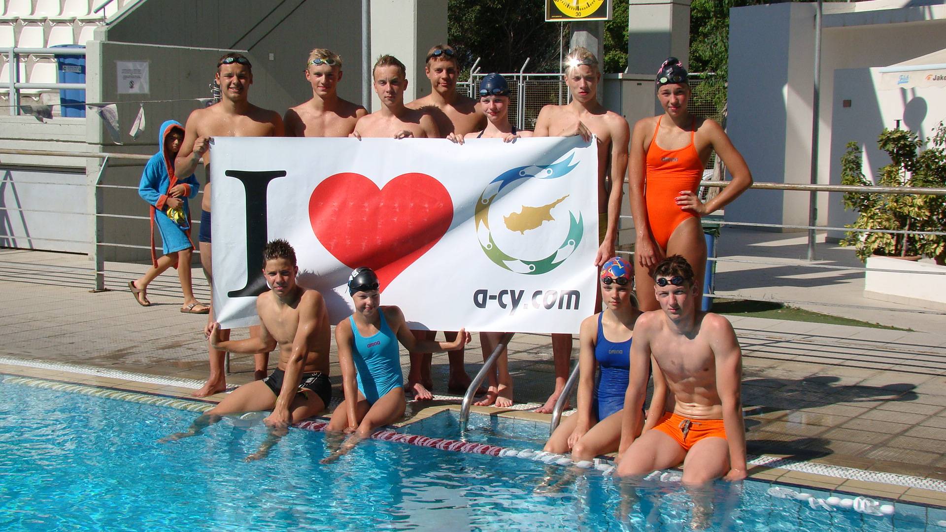 Organization of Swimming Training Camps WorldWide