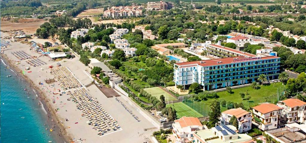 Sport venue UNAHOTELS Naxos Beach Sicilia for the team training camps